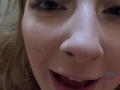 Amaterji, Fafanje, Notranji izliv, Dress, Footjob, Olje, Orgazem, Prvoosebno snemanje seksa