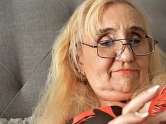 Tetas grandes, Rubia, Europeo, Abuelita, Sexo duro, Lamidas, Lencería, Juguetes