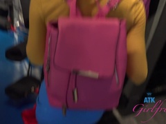 Amatéři, Brunetka, Exhibicionisti, Přítelkyně, Brýle, Na veřejnosti, Vyholené, Vlhká