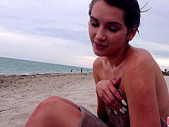 18, Brunette, Komme på ansigtet, Mager