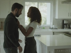 Sort, Pik sutte, Brunette, Fetish, Fodjob, Brækfornemmelse, Slikning, Spanking