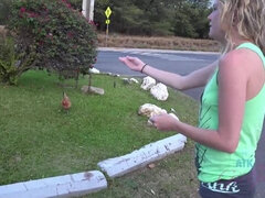 Amateur, Rubia, Pov, Público, Coño, Afeitado, Fumando, Tetas