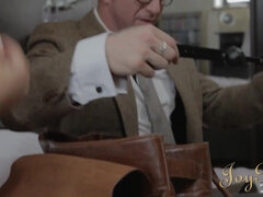 Velké kozy, Blondýna, Kuřba, Prsatá, Dávení penisem, Milf žcbp, Pička, Seřezání