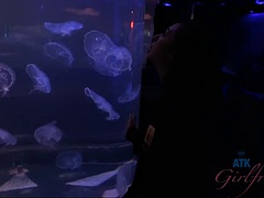 Brunetka, Exhibicionisti, Pornstars, Různé pohledy, Vyholené, Sprcha, Kouření, Kozičky