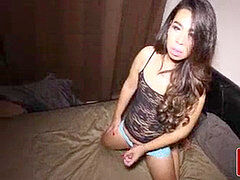 Asiáticoa, Jato de porra, Tocar uma punheta, Andrógino, Masturbação, Hermafrodita andrógina, Ducha chuveiro, Solo chão