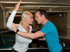 Zadok, Blondína, Na psíka, Honění, Hardcore, Bozkávanie, Milf  mčbp, Vyholené