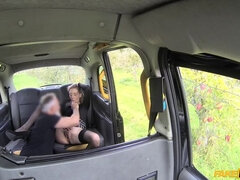 Auto, Füsse, Fingern, Masturbation, Im freien, Pov, Muschi, Arsch lecken