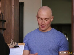 Sorority cougar Cory Chase fucks Zac Wild