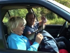 Blondine, Hundestilling, Bedstemor, Udendørs