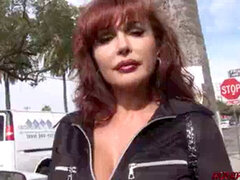 Amatør, Milf, Mamma, Rødtopp, Strømper, Suging, Hore