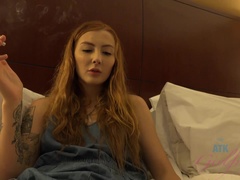 Sucer une bite, Éjaculation interne, Branlette thaïlandaise, Branlette thaïlandaise, Embrassement, Culottes ou slips, Petite femme, Maigrichonne