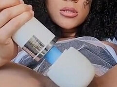 Amatéri, Veľký zadok, Veľké kozy, Čierne, Dildo, Prstovanie, Chyžná