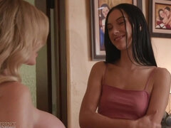 18, 가슴이 큰, 미친, 딸, 얼굴앉기, 밀프, 청소년, 젖은