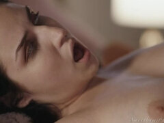 Schlafzimmer, Grosse titten, Paar, Lecken, Natürlichen titten, Piercing, Stiefmutter, Tätowierung