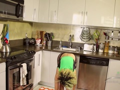 흑인, 머리카락이 많은, 부엌, 조그마한, 피어싱, 보지, 짧은 머리, 젖가슴