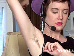 Μαλλιαρός, Αυνανισμός, Καλσόν, Τατουάζ, Κάτω από τη φούστα