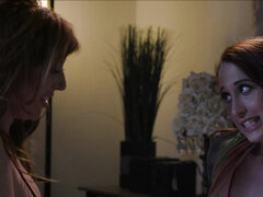 Auto, Gezin, Hd, Lesbisch, Moeder die ik wil neuken, Natuurlijke tieten, Kut duiken, Tieten likken