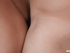 Stor kukk, Svart, Brunette, Barmfager, Hardcore, Raseblandet, Naturlige bryster, Fitte