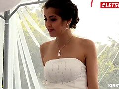 (Cindy Shine & Don Diego) Czech Bride Takes Cock From Stepbrother With Husband Near By
