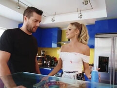 Naakte man aangeklede vrouw, Vrouw, Fetisj, Hd, Keuken, Orgasme, Rok, Tiener