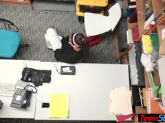 18 let, Kuřba, Brunetka, Tvrdě, Drobounká, Realita, Teenka, Uniforma