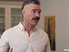 Amerikai, Popó, Pénisz, Felpeckelve, Poharak, Maszti, Tetkó, Begyek