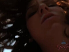 Braunhaarige, Kehlenfick, Fetisch, Fußfetisch, Handjob, Hd, Pov, Titten