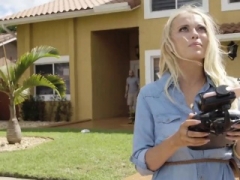 Blondine, Pik sutte, Cfnm, Hd, Teenager