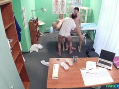 Amatør, Kukk suging, Bakfra, Onani, Sykepleier, Kontor, Tog, Uniform