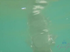 Brunette, Langt ned i halsen, Hd, Pov