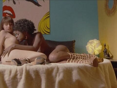 Fingring, Kyssing, Lesbisk, Slikking, Barbert, Strapon, Stripping, Pupper