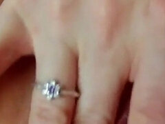 Stora tuttar, Blondin, Avsugning, Dildo, Klackar, Latex, Milf