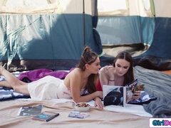 Πρωτη φορα, Ηδ, Λεσβία, Αυνανισμός, Μικρούλης, Μουνί, Ξυρισμένη, Βυζιά