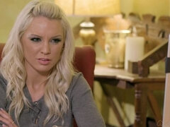 In den arsch, Grosse titten, Blondine, Fingern, Natürlichen titten