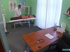 Amateur, Penetracion con dedos, Pajear, Oficina, Aceite, Pov, Voyeur, Mojado