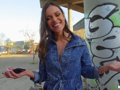 Črnke, Kurac, Naravne joške, Zunaj, Piercing, V javnosti, Muco, Joške