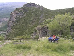 Asiatique, Brunette brune, Tir de sperme, Faciale, De plein air, Réalité