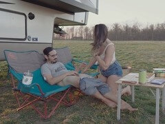 Amateur, Culo grande, Mamada, Pareja, Corrida, Madres para coger, Al aire libre, Público