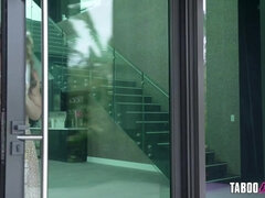 Duże cycki, Obciąganie, Głebokie gardło, Gospodyni domowa, Mąż, Mamuśka, Rzeczywistość, Żona