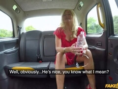 Amatööri, Perse, Iso kulli, Suihinotto, Auto, Ulkona, Tissit, Märkä