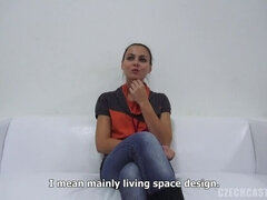 Brunett, Tjeckisk, Tuttar