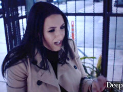 Pik sutte, Brunette, Fanget, Komme på ansigtet, Kontor, Trekant