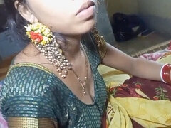 Azijci, Fafanje, Indijka, Poljubljanje, Lezbijke, Zunaj, Rusinja, Trojček