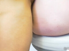 Velké péro, Blondýna, Stříkání spermatu, Dávení penisem, Na obličej, Fetiš, Hd, Milf žcbp