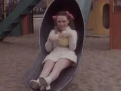 Amateur, Grosse bite, Sucer une bite, En levrette, Chatte, Maigrichonne, Nénés, Rétro ancien