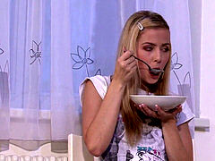 Cucina, Lesbica, Matura, Mamma che vorrei scoparmi, Mamma, Ragazza