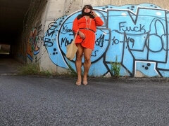 素人, ヨーロピアン, ヒール, 熟年, 放尿, ポルトガル人, 公共, 一人