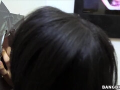 Kuřba, Brunetka, Striekanie semena, Na tvár, Ohromná diera, Honění, Hardcore, Prirodzené prsia