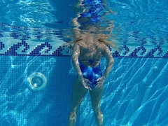 Amatőr, Fétis, Érett feleség, Egyedül, Víz alatt