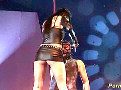 Садо мазо, Гибкие, На публике